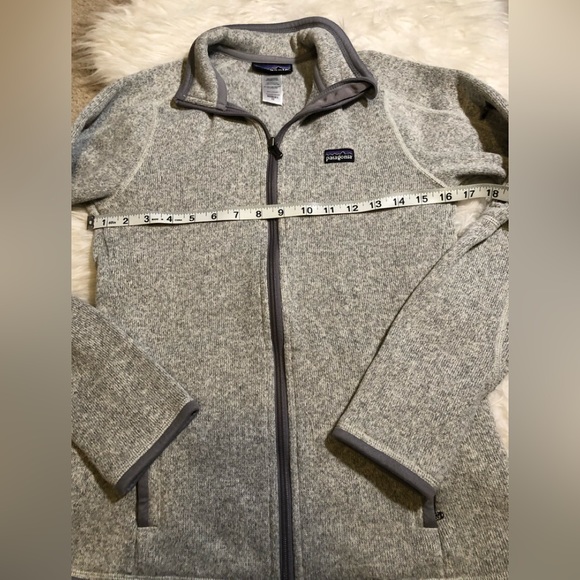 🌺Patagonia Zip up jacket 🌺 - Picture 3 of 7